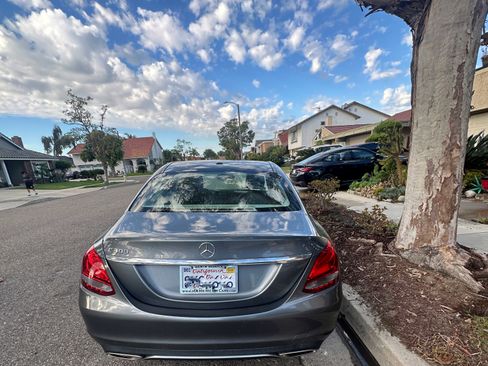 Used 2018 Mercedes-Benz C 300 Sedan image 13