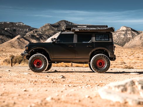 Used 2022 Ford Bronco Outer Banks w/ Sasquatch Package image 12