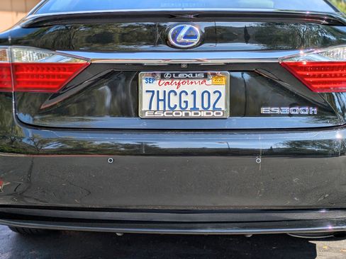 Used 2014 Lexus ES 300h image 6