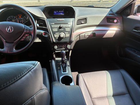 Used 2017 Acura ILX FWD image 10