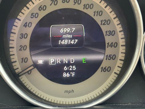 Used 2013 Mercedes-Benz C 250 Sedan image 10