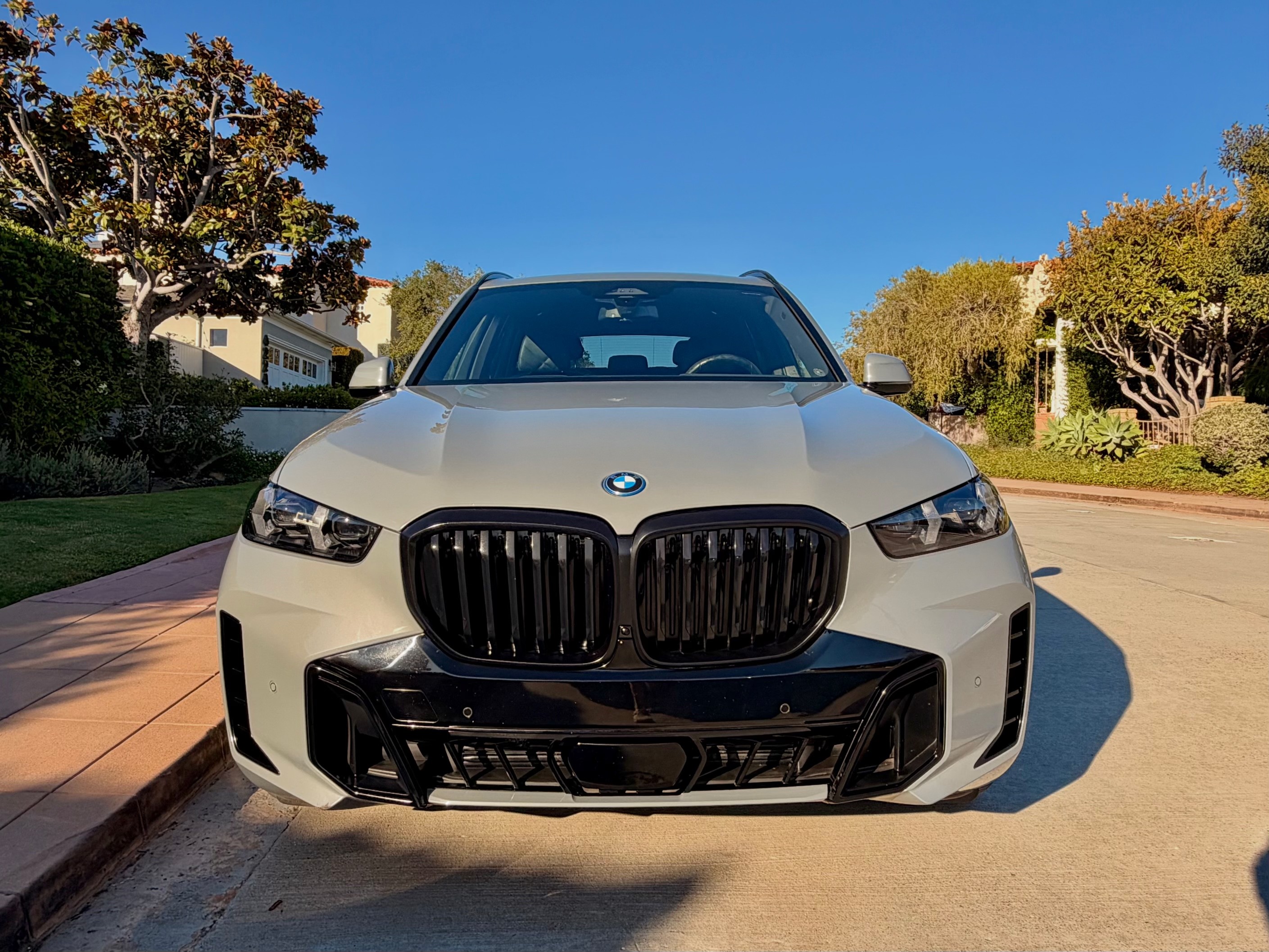 Used 2024 BMW X5 xDrive50e w/ M Sport Package AWD/4WD image 6