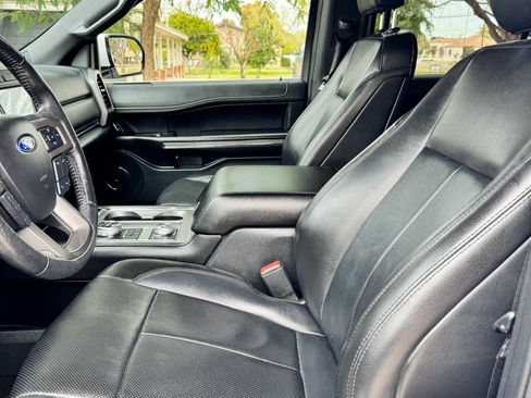 Used 2020 Ford Expedition Max XLT w/ Equipment Group 202A image 13