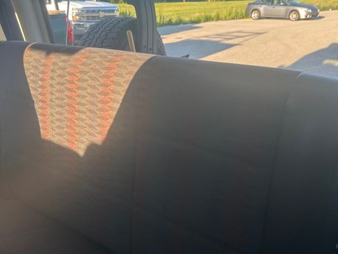 Used 2000 Jeep Wrangler Sport AWD/4WD image 10