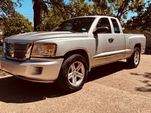 Used 2009 Dodge Dakota Laramie RWD image 10