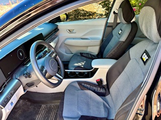 Used 2024 Hyundai Kona SEL w/ Convenience Package AWD/4WD image 8