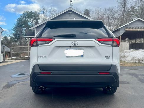 Used 2023 Toyota RAV4 XLE image 8