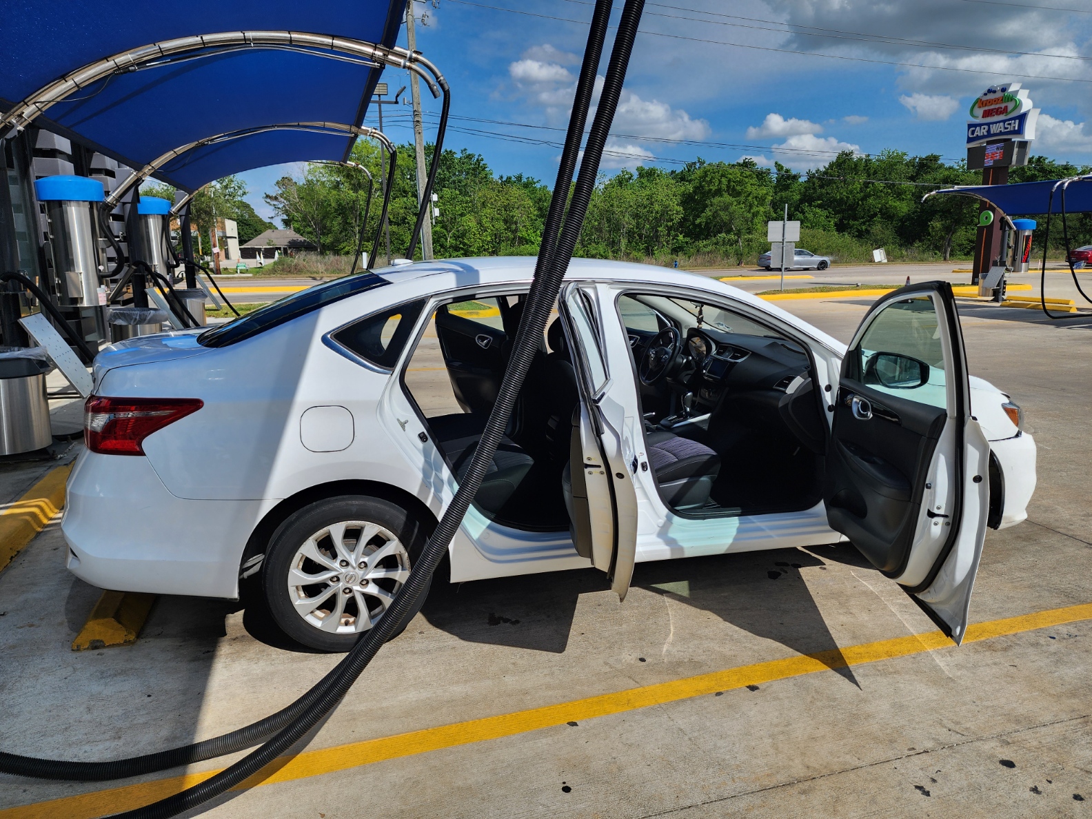 Used 2019 Nissan Sentra SV FWD image 8