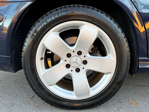 Used 2007 Mercedes-Benz E 550 4MATIC Sedan image 21