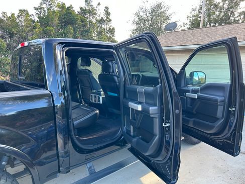 Used 2016 Ford F150 Lariat w/ Equipment Group 502A Luxury image 8