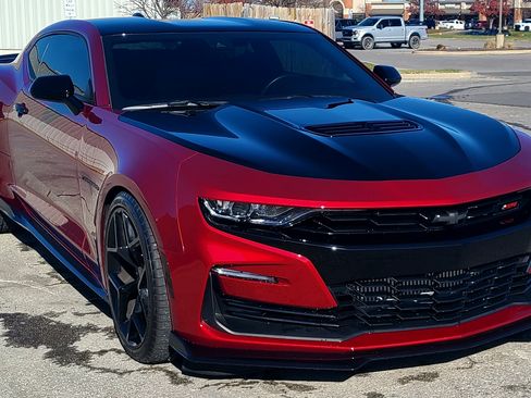 Used 2022 Chevrolet Camaro SS image 1