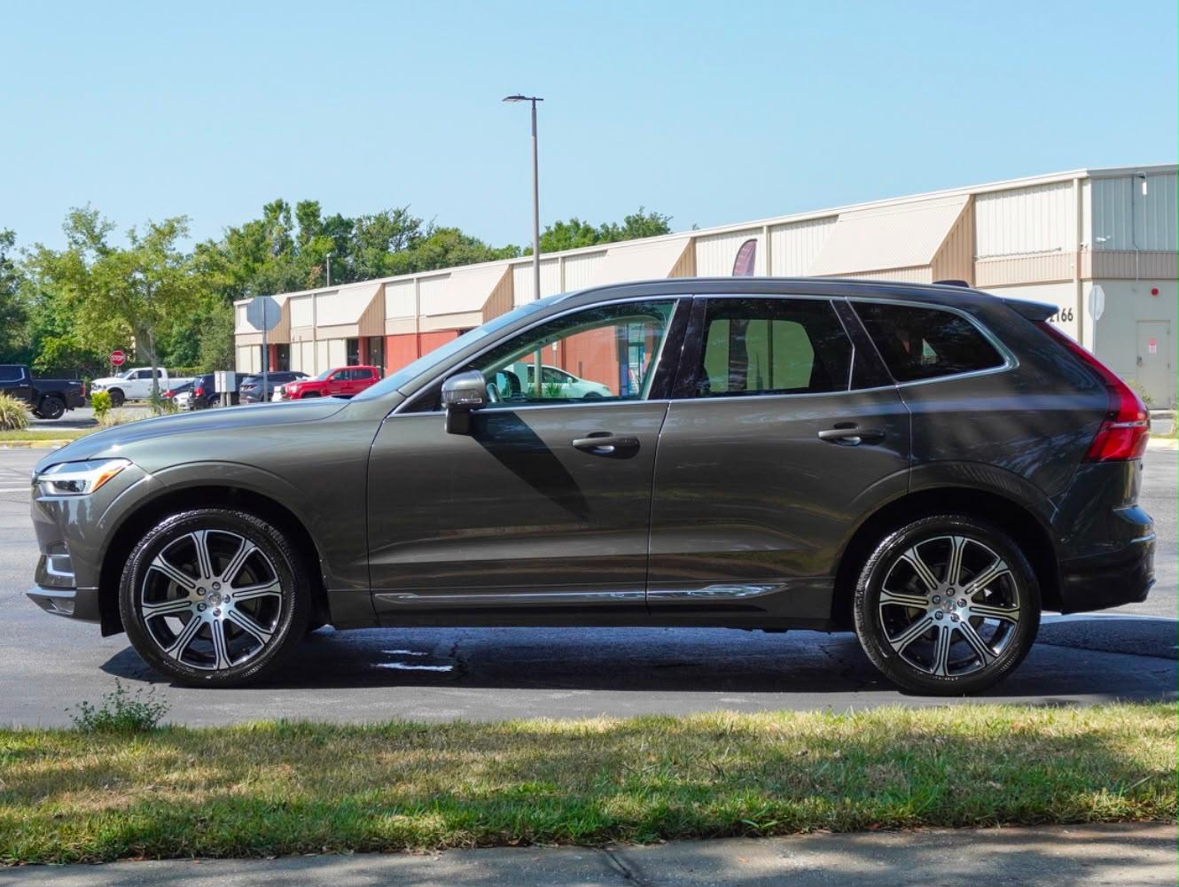 Used 2021 Volvo XC60 T5 Inscription w/ Protection Package Premier FWD image 4