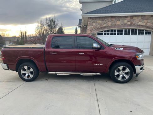 Used 2021 RAM 1500 Laramie image 10
