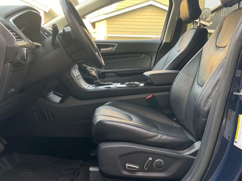 Used 2017 Ford Edge Titanium w/ Equipment Group 302A image 18