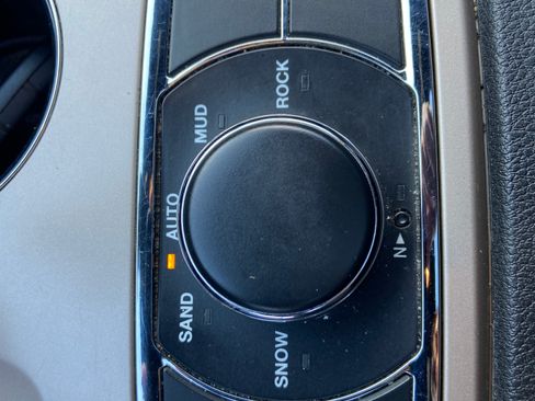 Used 2015 Jeep Grand Cherokee Laredo w/ Security & Convenience Group image 11