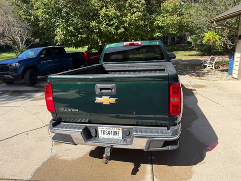 Used 2016 Chevrolet Colorado W/T AWD/4WD image 5