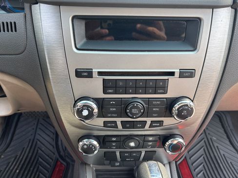 Used 2012 Ford Fusion S FWD image 9