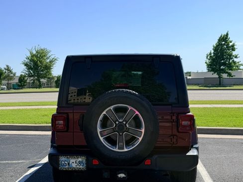 Used 2021 Jeep Wrangler Unlimited Sahara w/ Safety Group AWD/4WD image 5