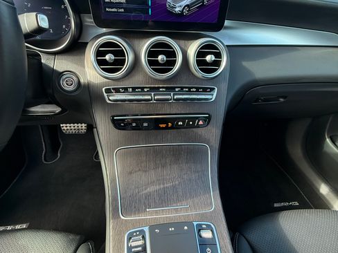 Used 2022 Mercedes-Benz GLC 300 4MATIC Coupe image 16