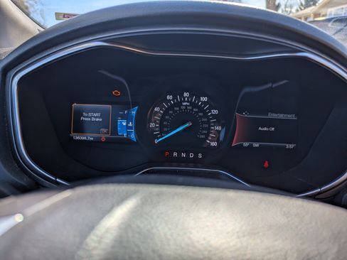 Used 2016 Ford Fusion Titanium image 4