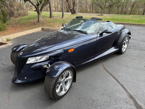Used 2001 Chrysler Prowler RWD image 14