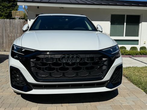Used 2024 Audi Q8 Premium Plus image 6