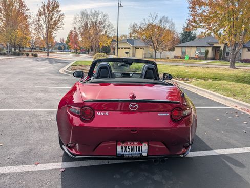 Used 2022 MAZDA MX-5 Miata Club w/ Brembo/BBS Recaro Package image 5