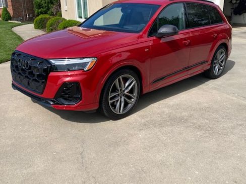 Used 2026 Audi Q7 3.0T Prestige w/ Prestige Package AWD/4WD image 4