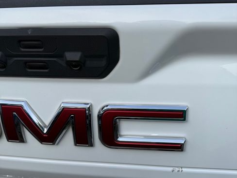 Used 2022 GMC Sierra 3500 SLE w/ SLE Convenience Package image 10