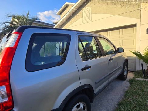 Used 2005 Honda CR-V LX image 5