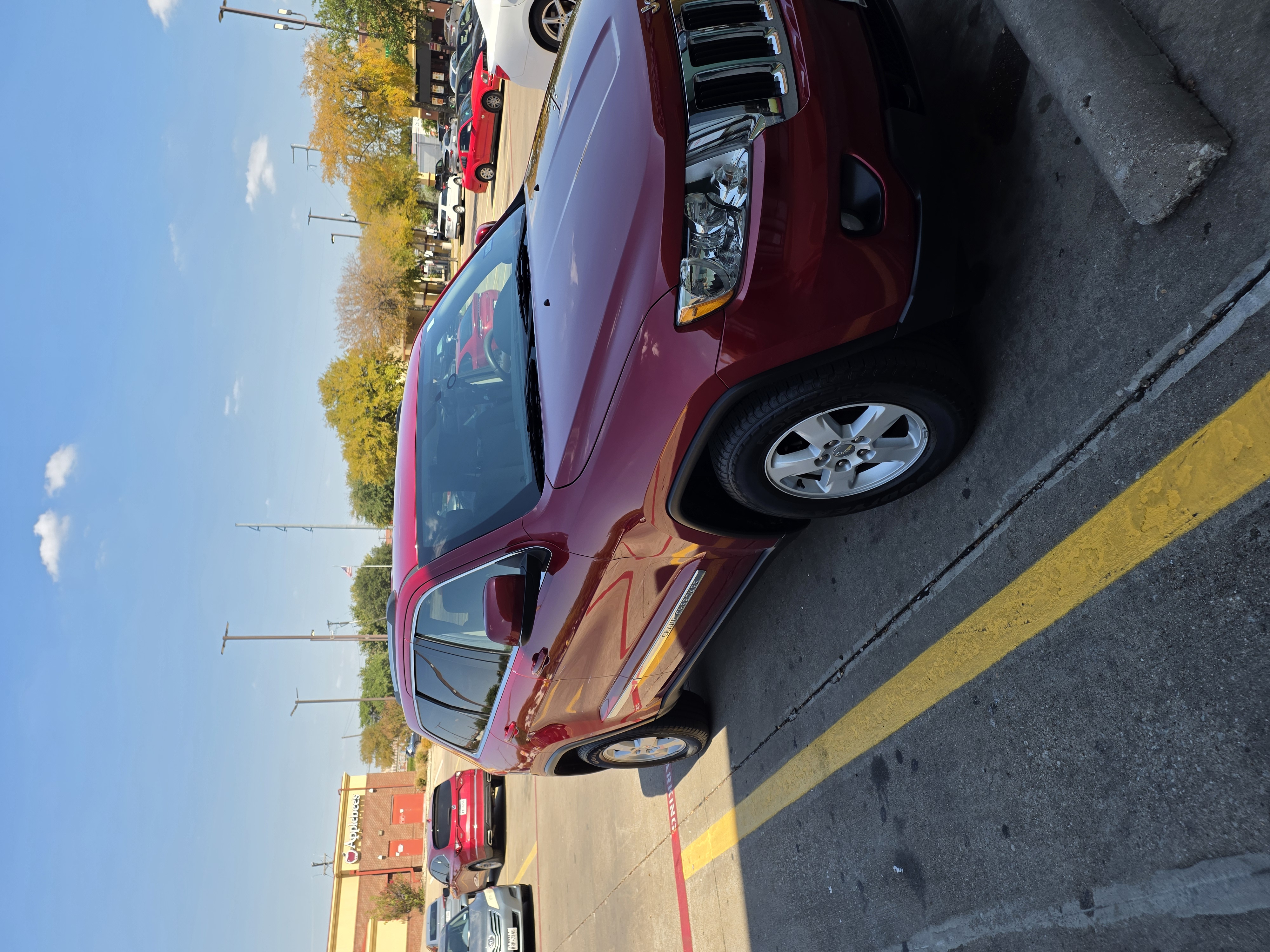 Used 2011 Jeep Grand Cherokee Laredo w/ Security & Convenience Group AWD/4WD image 8