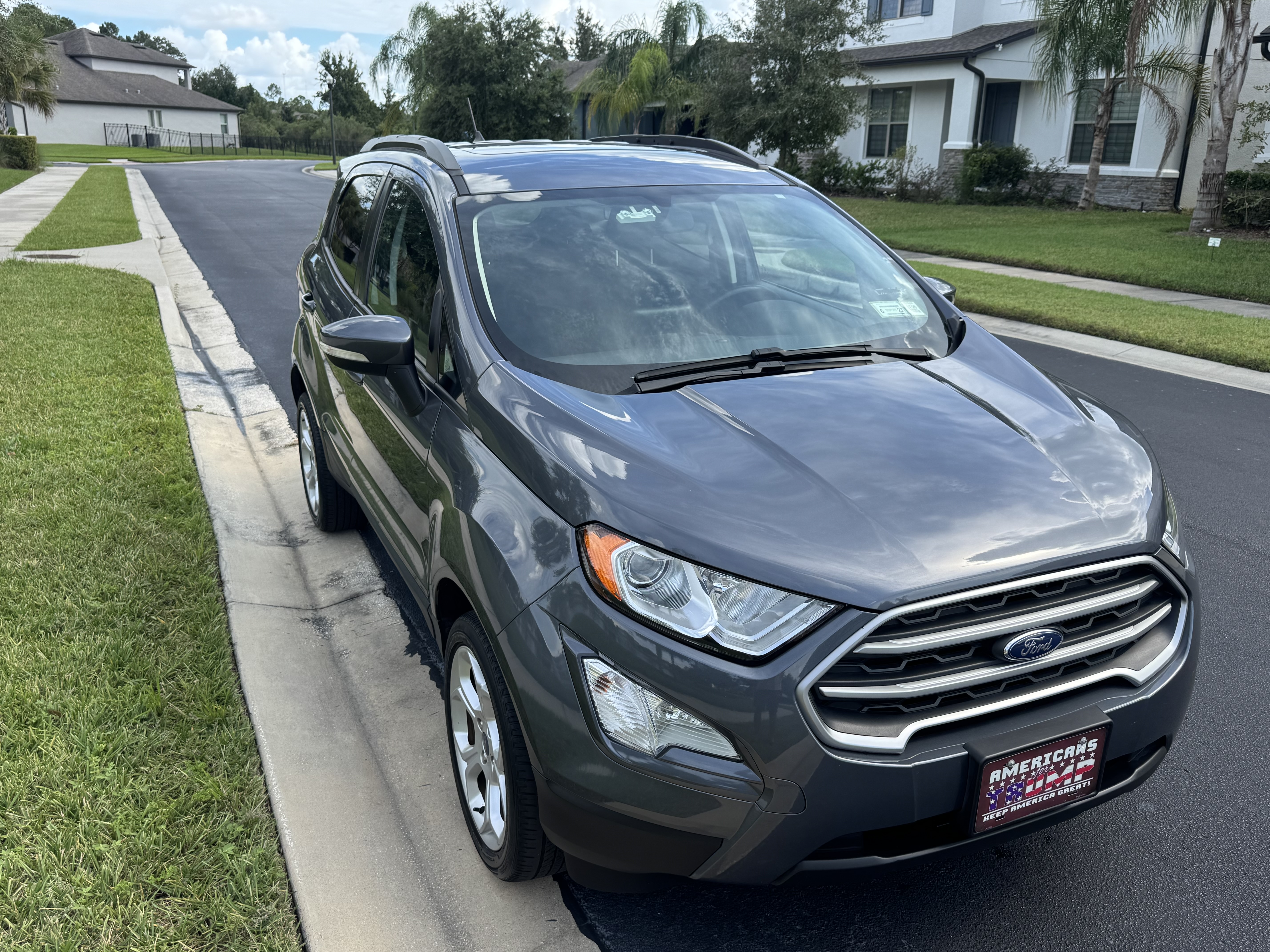 Used 2022 Ford EcoSport SE w/ SE Convenience Package AWD/4WD image 2