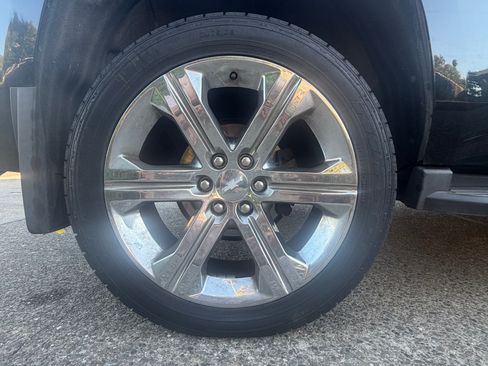 Used 2017 Chevrolet Tahoe LT AWD/4WD image 5