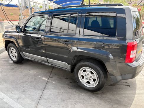 Used 2011 Jeep Patriot Sport image 1
