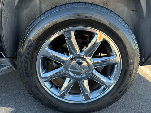 Used 2011 GMC Yukon Denali image 13