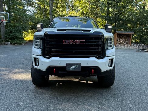 Used 2023 GMC Sierra 2500 AT4 w/ AT4 Preferred Package AWD/4WD image 11