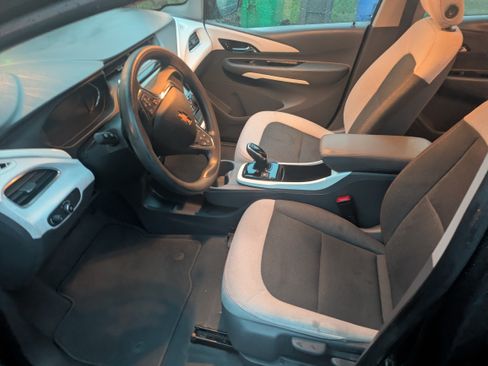 Used 2021 Chevrolet Bolt LT image 8