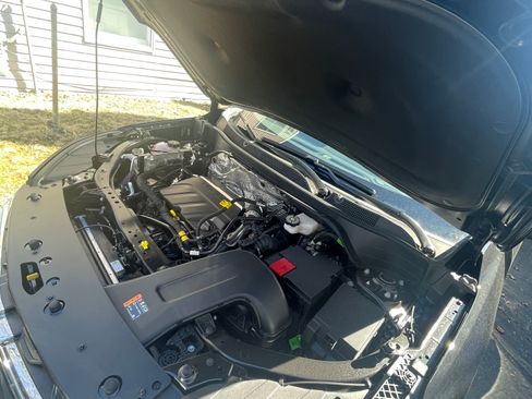 Used 2025 Chevrolet Trax LT w/ Driver Confidence Package image 23