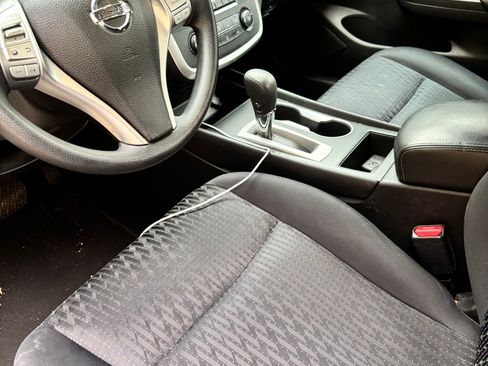 Used 2016 Nissan Altima 2.5 S w/ Power Driver Seat Package FWD image 12