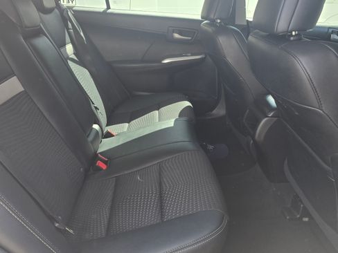 Used 2014 Toyota Camry SE image 8