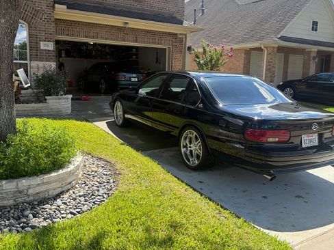 Used 1995 Chevrolet Impala SS image 11