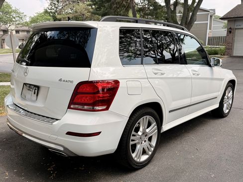 Used 2013 Mercedes-Benz GLK 350 4MATIC image 8