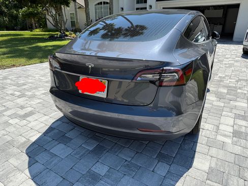 Used 2020 Tesla Model 3 image 5