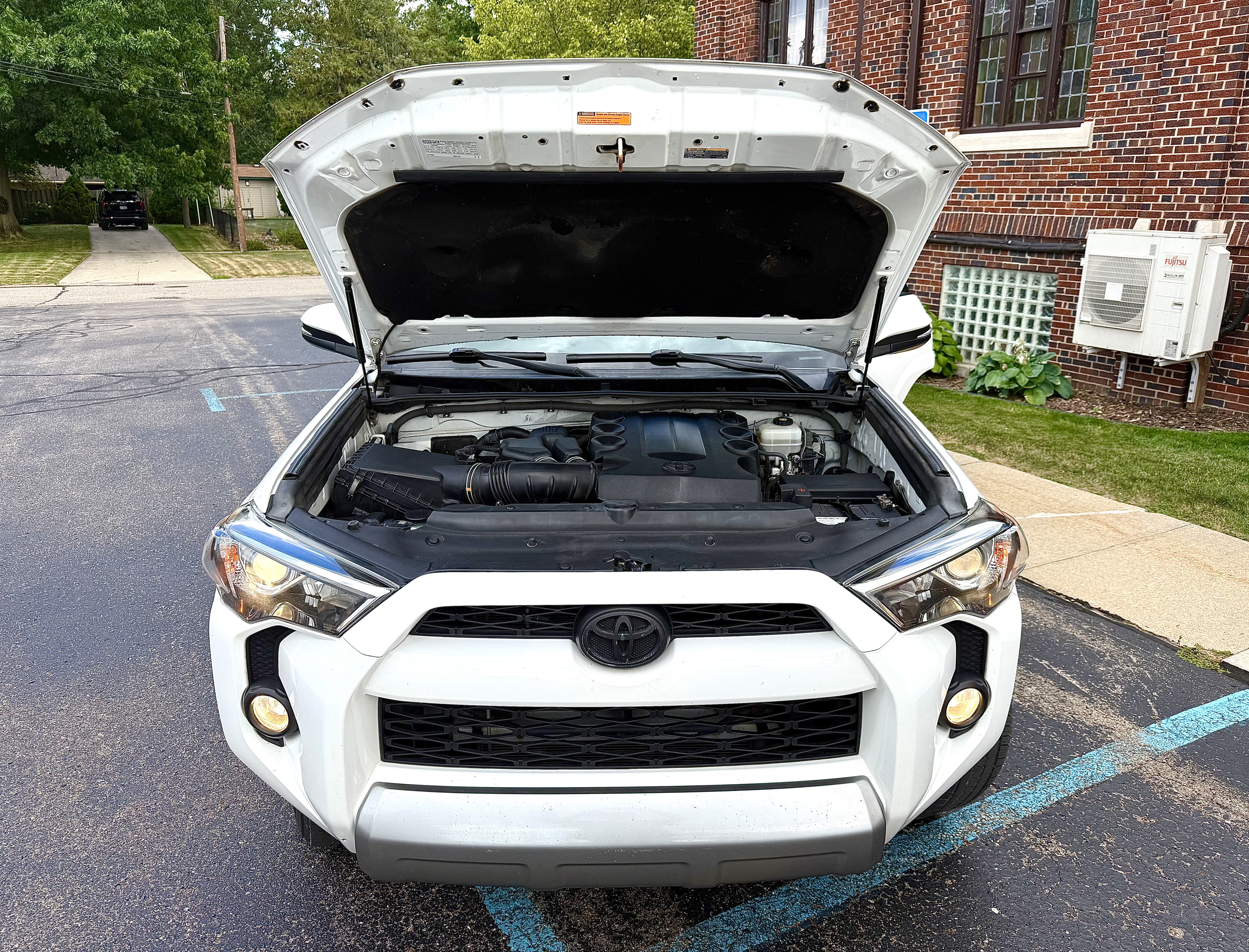 Used 2017 Toyota 4Runner TRD Off-Road Premium AWD/4WD image 18