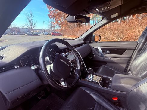 Used 2020 Land Rover Discovery Sport S image 8