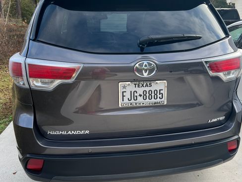 Used 2015 Toyota Highlander Limited image 9