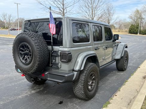 Used 2021 Jeep Wrangler Unlimited Rubicon w/ Xtreme Recon 35" Tire Package image 4
