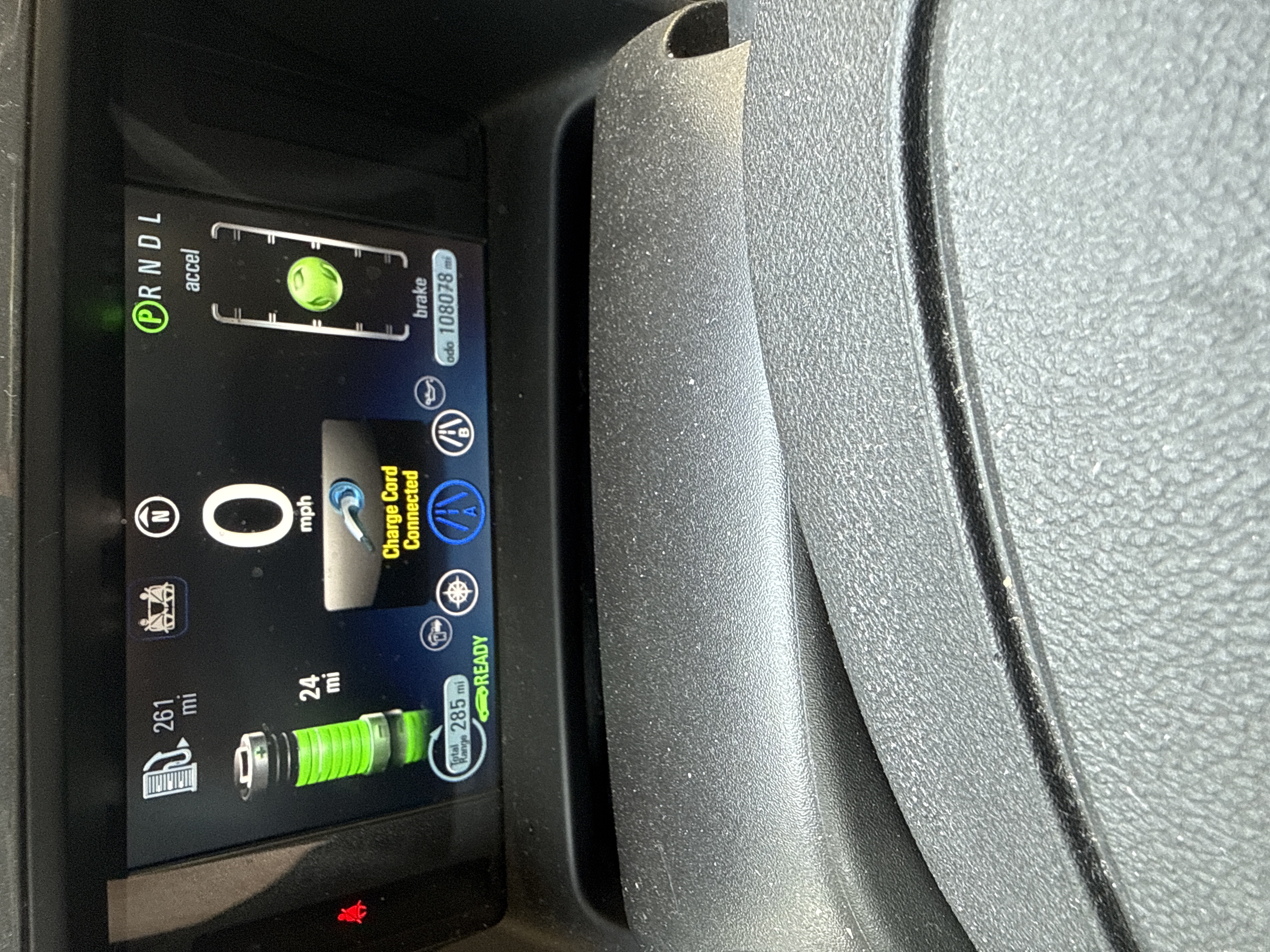 Used 2014 Chevrolet Volt w/ Enhanced Safety Package 1 FWD image 9