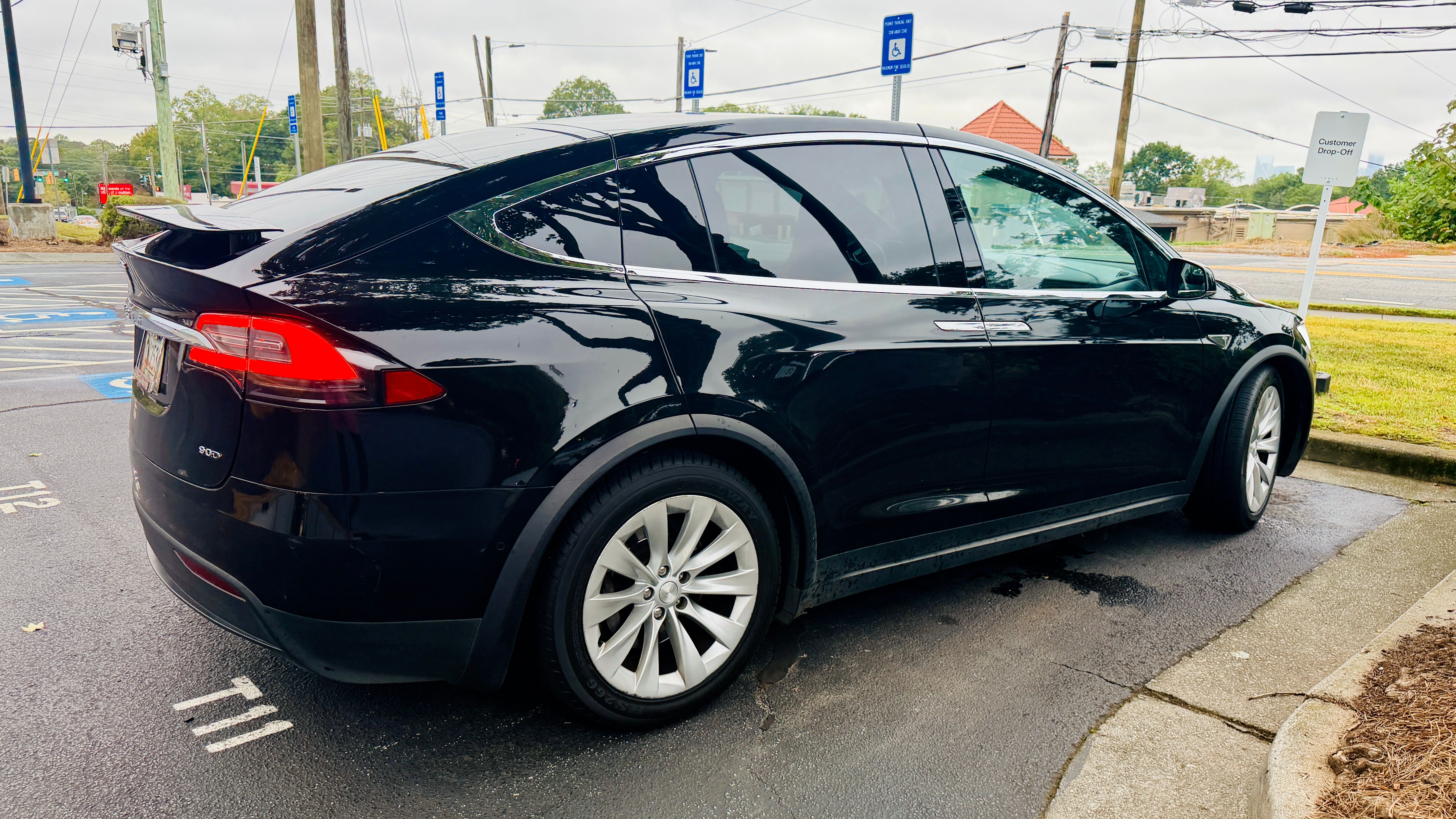 Used 2016 Tesla Model X 60D AWD/4WD image 2