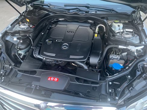 Used 2014 Mercedes-Benz E 350 4MATIC Sedan image 10